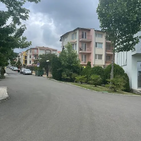 Le Premiere Randevu Sveti Vlas